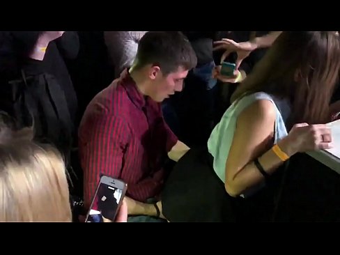 ❤️ Skutečný sex v ruském nočním klubu. Osmnáctiletá ruská dívka v análu a vagíně šuká v nočním klubu. ️❌ Šukání video u cs.xxxnd.ru